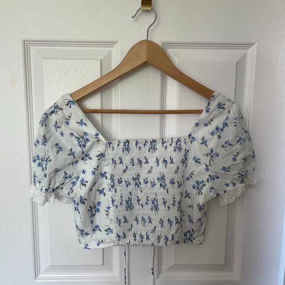 White Emory Park Crop Top with Blue Floral - Picture 2 of 2